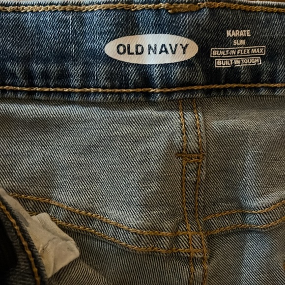 Old Navy Boy's distressed jeans - Picture 2 of 3